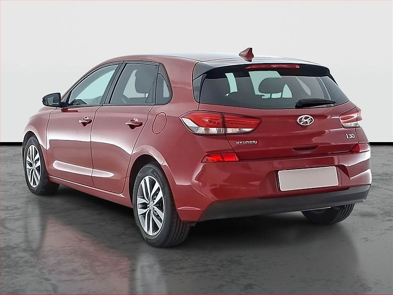 Hyundai i30 (2017) 1.6 CRDi, Navi, Tempomat - fotka 4 z 19