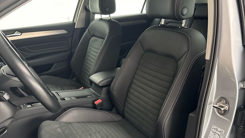 Volkswagen Passat 2.0 TDI DSG Elegance Variant - fotka 15 z 26