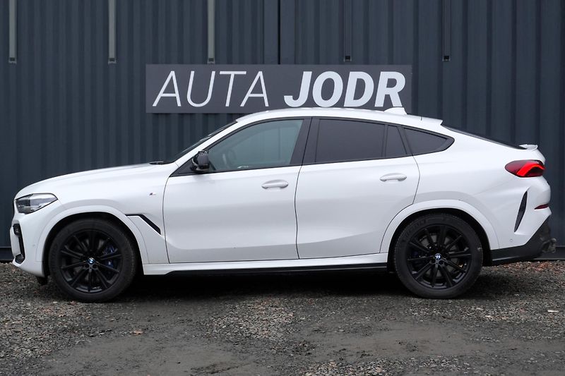 BMW X6 40d, Vzduch, Ventilace, ČR - fotka 2 z 37