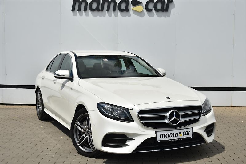 Mercedes-Benz Třídy E 220D 4MATIC AMG NAVI ČR - fotka 1 z 34