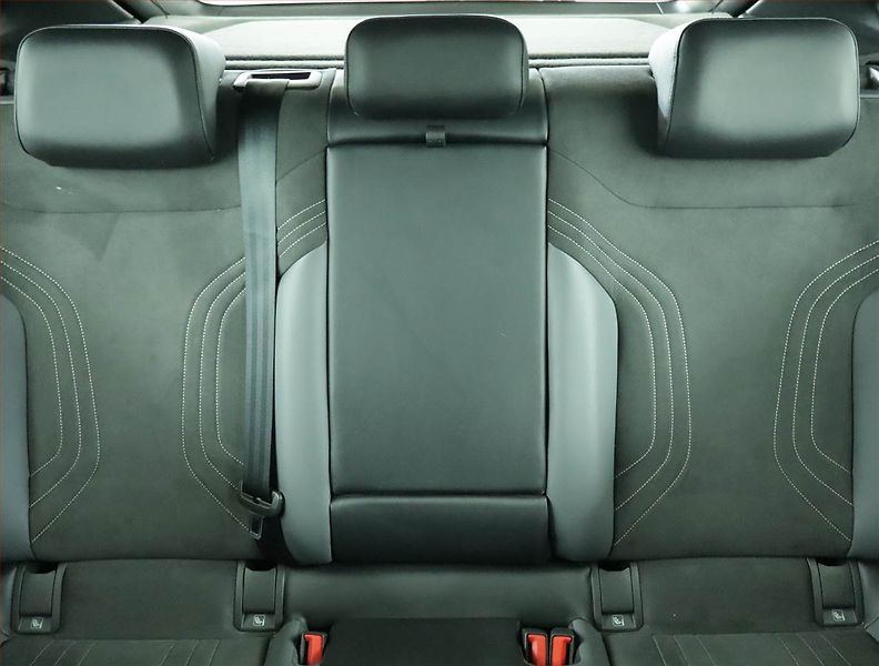 Volkswagen ID.5 (2023) Pro Perf. (82 kWh), SoH 93% - fotka 10 z 23