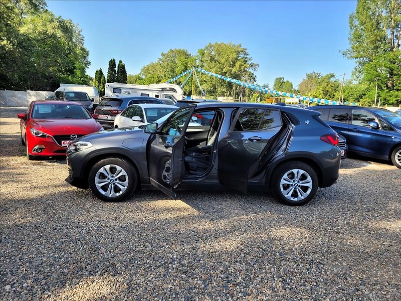 BMW X2 xDrive25e,4x4,navi,kůže - fotka 17 z 50