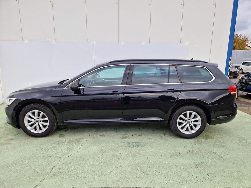 Volkswagen Passat Comfortline 1.4 TSI ACT - fotka 6 z 36