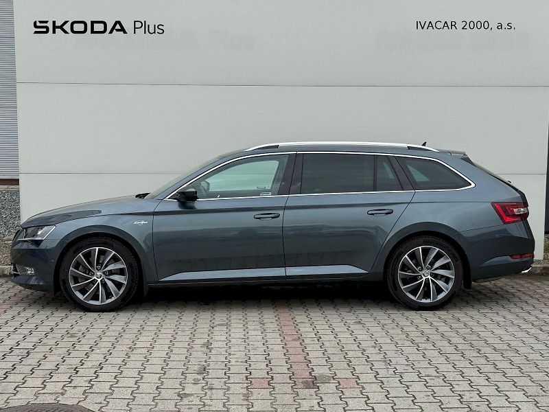 Škoda Superb (2017) Combi 2.0 TSI 206 kW 4x4 DSG L - fotka 3 z 25