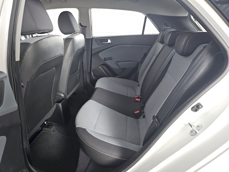 Hyundai i20 (2015) 1.2I 55kW - fotka 7 z 20
