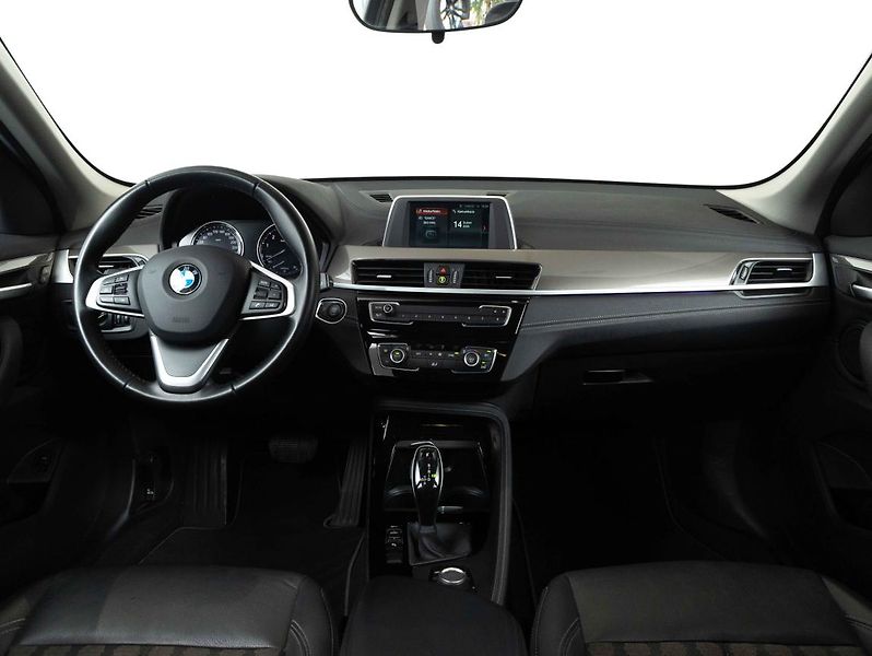 BMW X1 sDrive18i - fotka 12 z 22