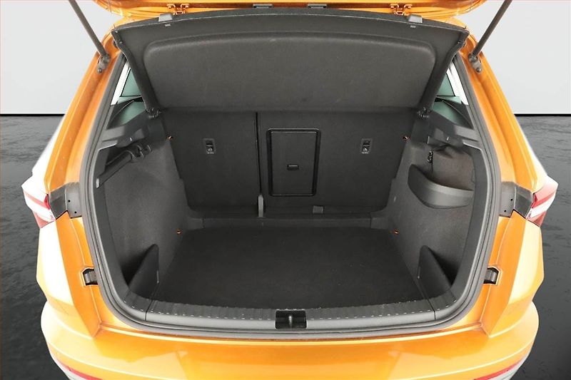 Škoda Karoq (2025) 1.5 TSI, Drive, FullLed - fotka 15 z 16