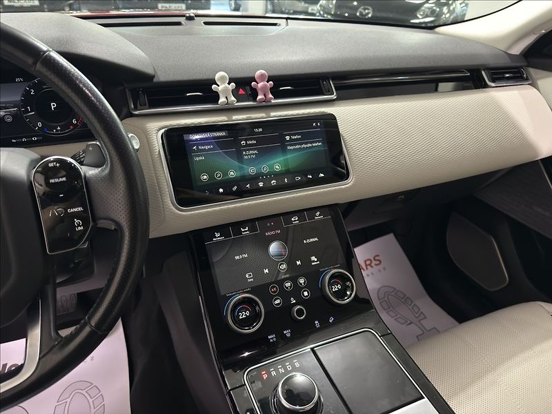 Land Rover Range Rover Velar 2,0   D180 AWD DYNAMIC HSE - fotka 15 z 34