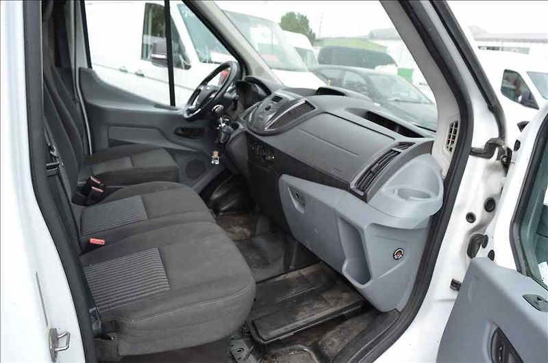 Ford Transit (2015) 2,2 D - fotka 13 z 20