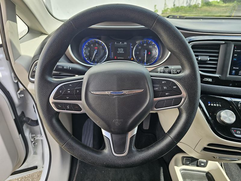 Chrysler Pacifica (2021) 3.6 i 221kw Pacifica Limited - fotka 11 z 19