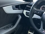 Audi A4 Avant 2,0 40TDI quattro S line - náhled 13