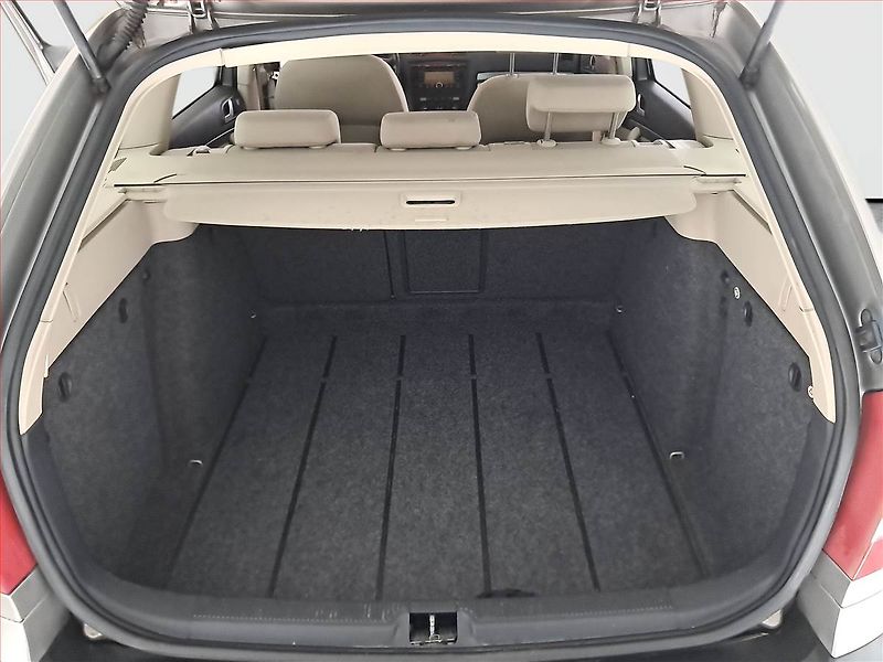 Škoda Octavia (2006) 1.9 TDI, po STK, Tažné - fotka 14 z 18