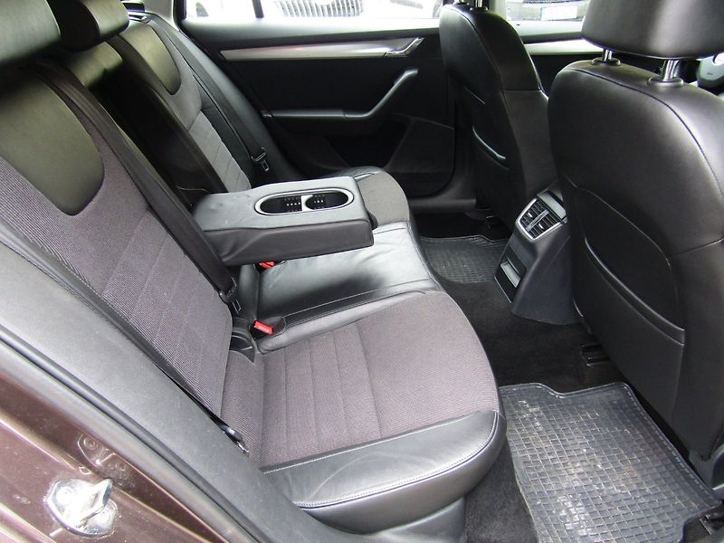 Škoda Octavia (2013) 1.2 TSI 77kW - fotka 24 z 36
