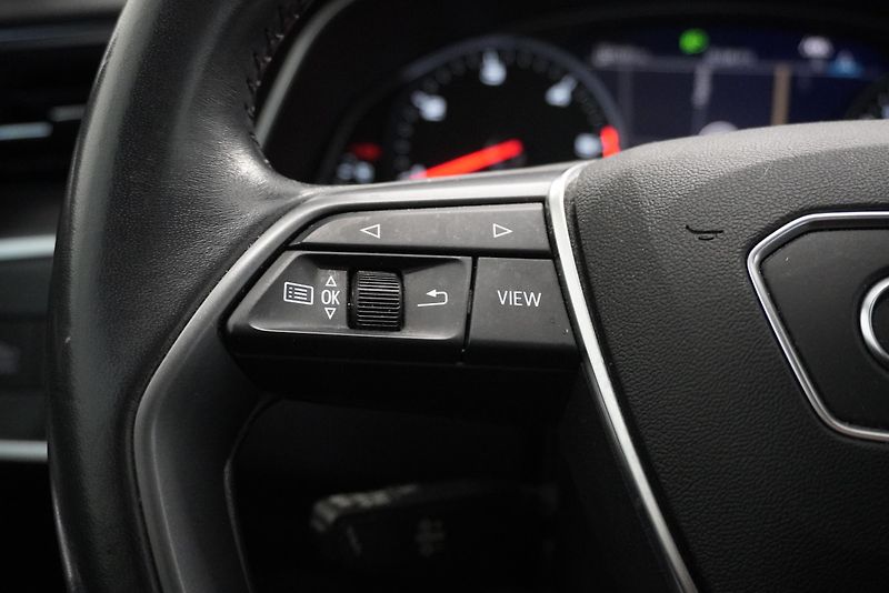 Audi A6  3,0 50 TDI 286PS QUATTRO AUT. - fotka 19 z 30