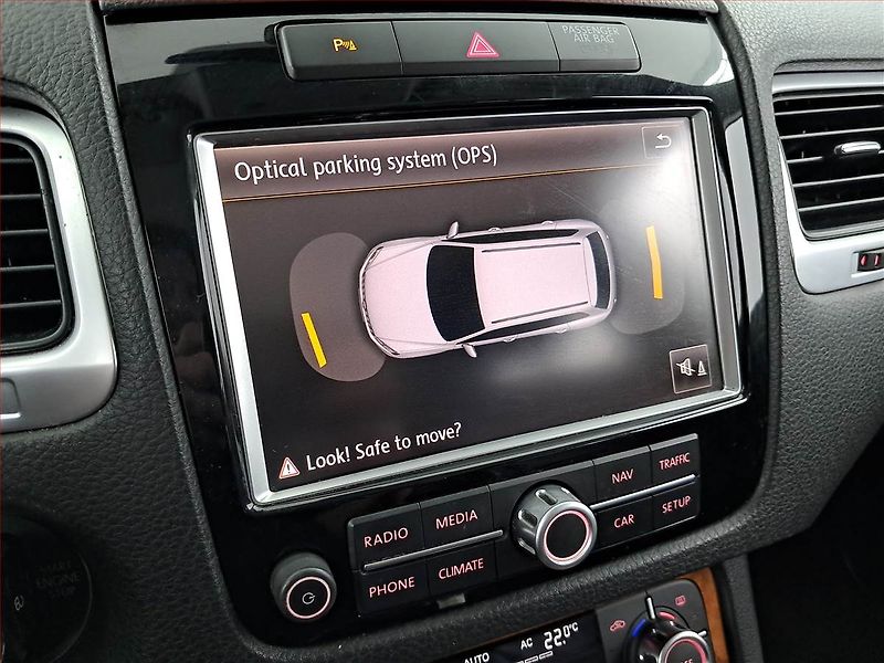 Volkswagen Touareg (2010) 3.0 TDI, 4X4, Automat, Kůže - fotka 16 z 25