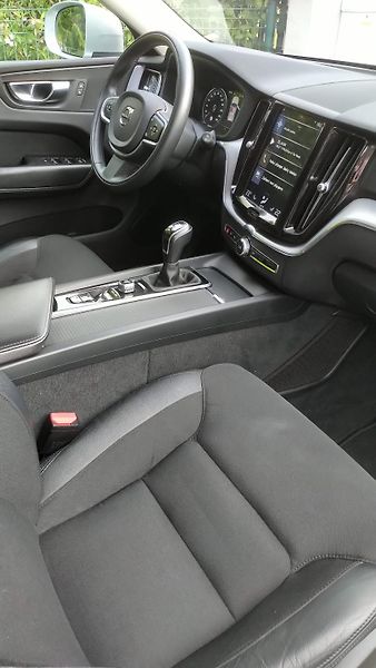 Volvo XC60 2,0 d - fotka 9 z 9