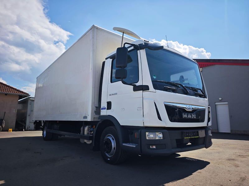 MAN TGL 12.250, klima, 3 místa, čelo - fotka 1 z 24