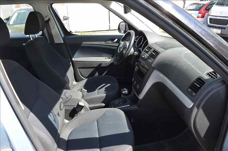 Škoda Yeti (2010) 2,0 TDI - fotka 25 z 29