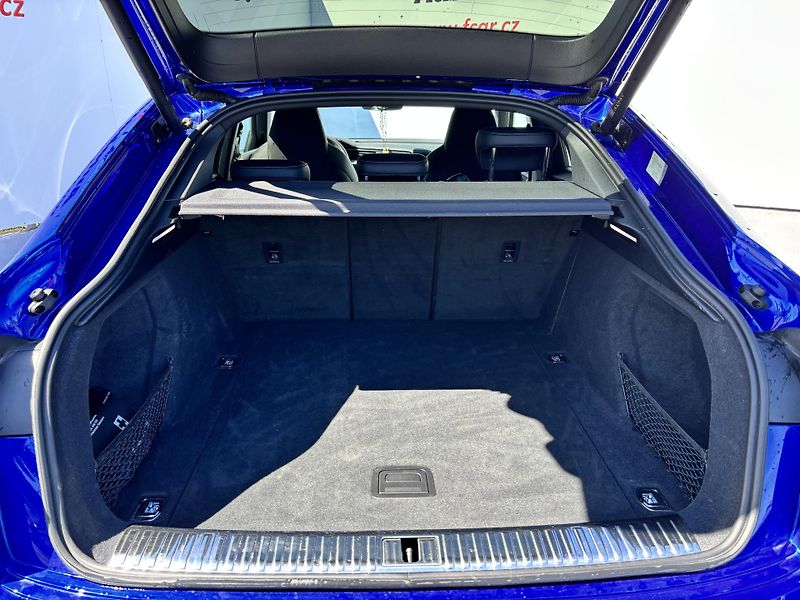 Audi Q8 e-tron (2023) S-Line 55 300kW 114kWh Matrix  - fotka 9 z 41
