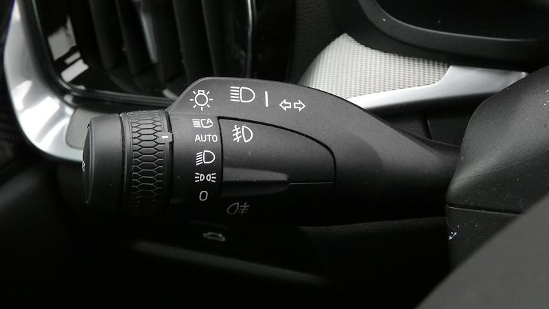 Volvo S60 B5 AWD Ultimate Dark - fotka 10 z 25