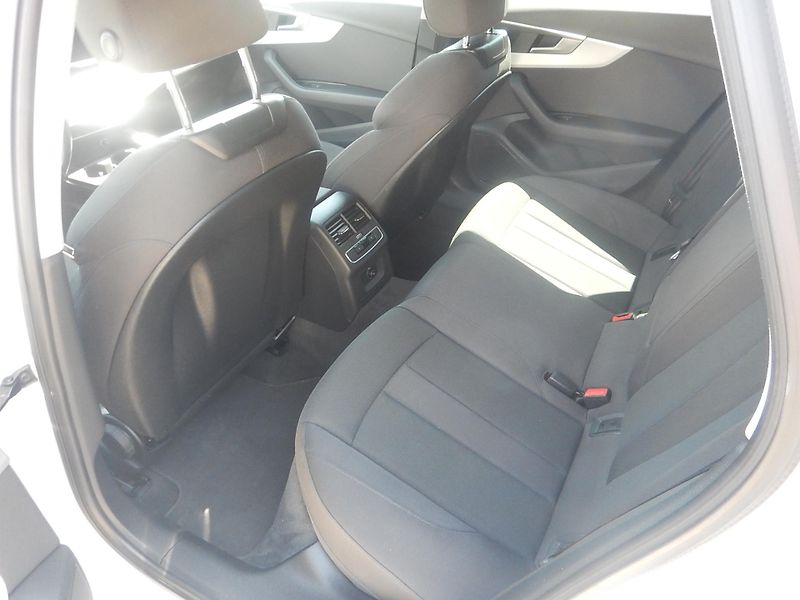 Audi A4 2.0 TDi 150kw - fotka 9 z 13