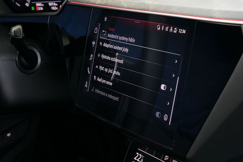 Audi e-tron 55 300kW Matrix Kessy Tažné - fotka 40 z 46