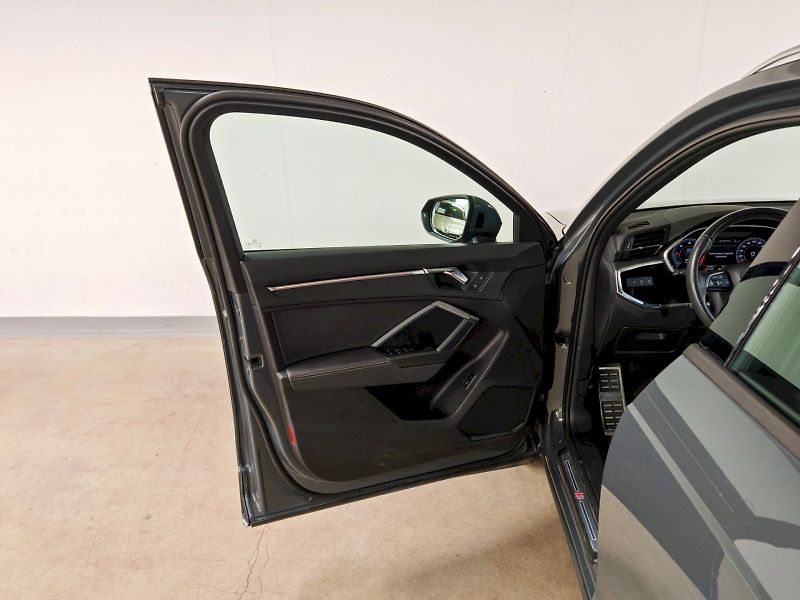 Audi Q3 (2022) 2.0 TDI 147 kW DSG Quattro S L - fotka 20 z 30