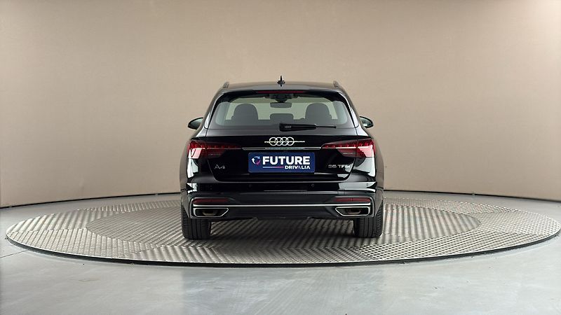 Audi A4 2.0 35TFSI S Tronic Avant - fotka 5 z 26