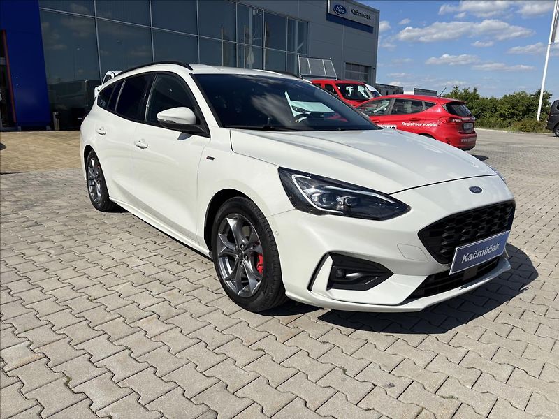 Ford Focus 1,5 EcoBlue 88 kW ST-line - fotka 7 z 43