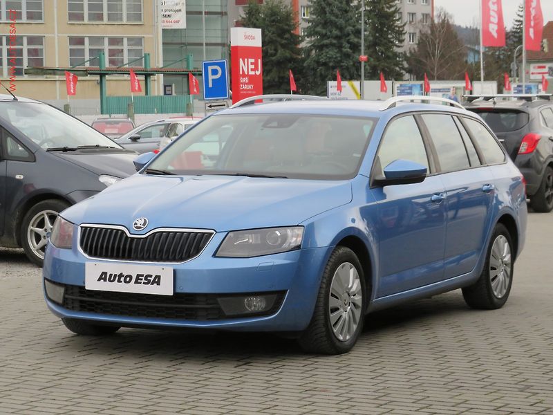 Škoda Octavia (2013) 2.0TDi, Elegance, bixen, navi - fotka 3 z 36