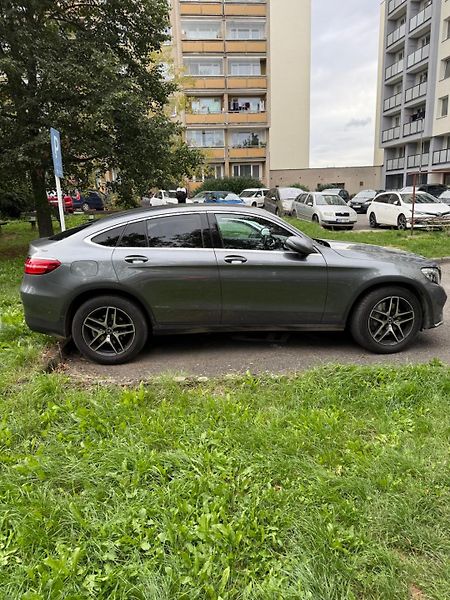Mercedes-Benz GLC (2019) GLC 250 D 4MATIC - fotka 5 z 7