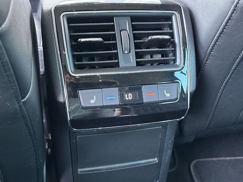 Škoda Superb (2021) Combi 2.0 TDI 4x4 DSG L&K - fotka 25 z 30