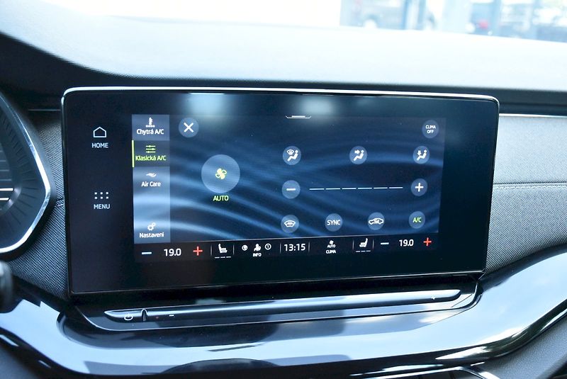 Škoda Octavia (2023) Style Plus 1.5 eTSI DSG - fotka 20 z 34