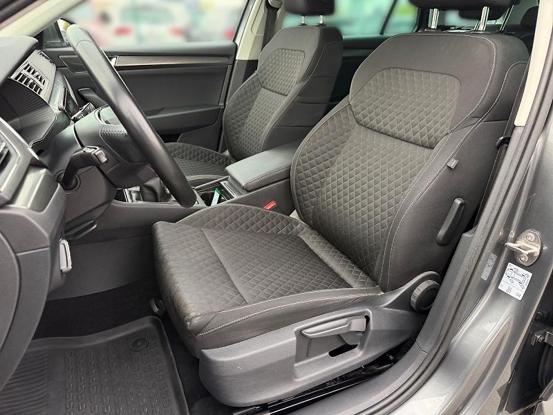 Škoda Superb (2022) AMBITION 2.0TDI 110kW CZ DPH - fotka 7 z 11