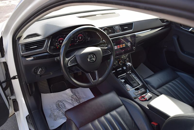 Škoda Superb (2019) 2.0TDI 110kw 4x4 L&K DSG TAŽNÉ - fotka 23 z 50