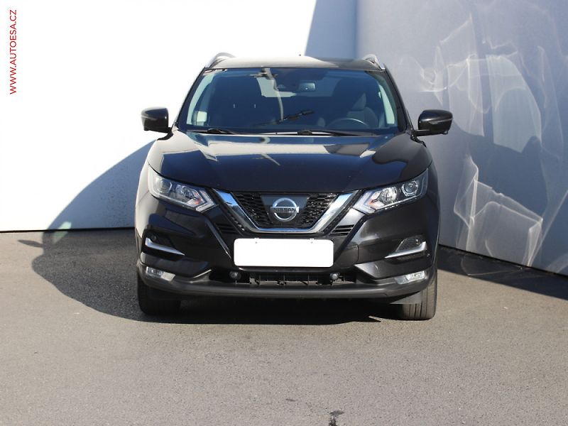 Nissan Qashqai (2019) 1.7 dCi 4x4, Tekna, AT, LED - fotka 2 z 3
