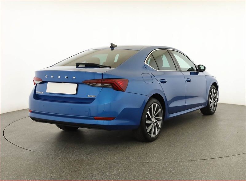 Škoda Octavia (2021) Style 1.5 TSI e-tec - fotka 5 z 20