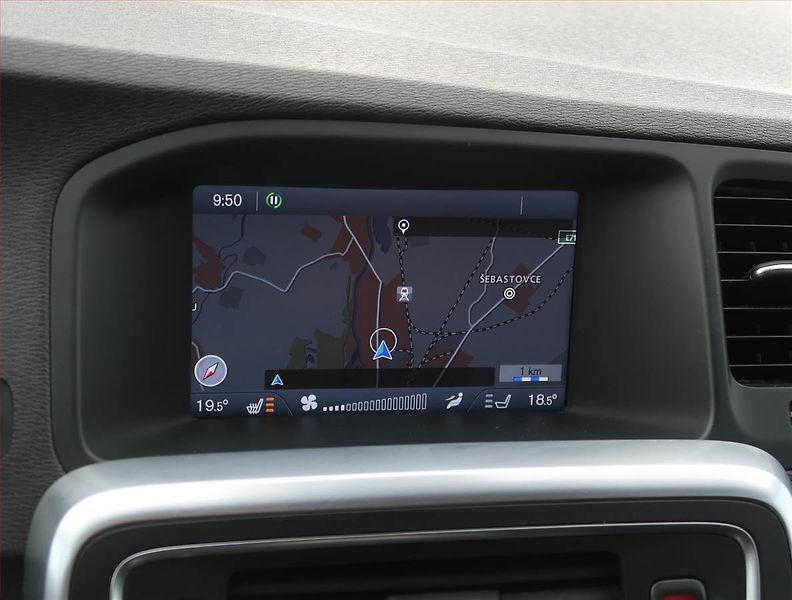 Volvo S60 (2011) D3, Automat, Navi, Tempomat - fotka 18 z 19