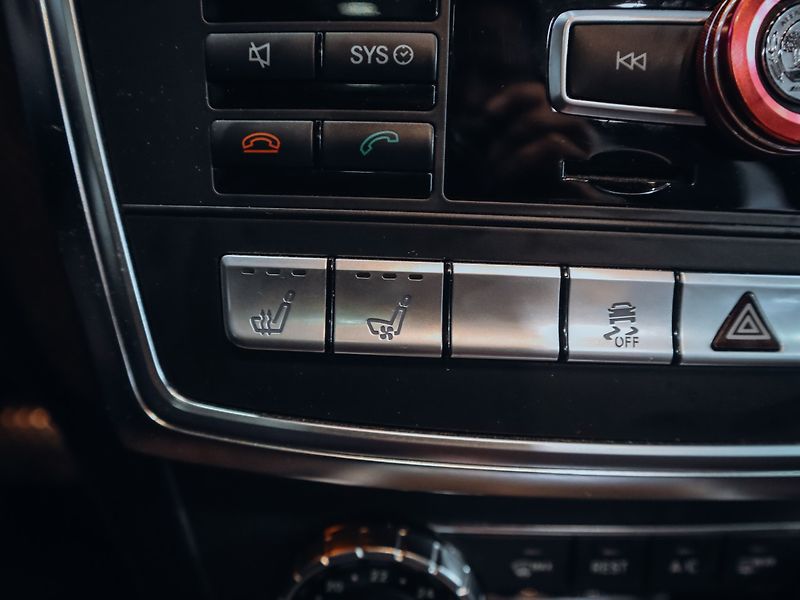 Mercedes-Benz Třídy M ML 63 AMG - DPH - fotka 14 z 30