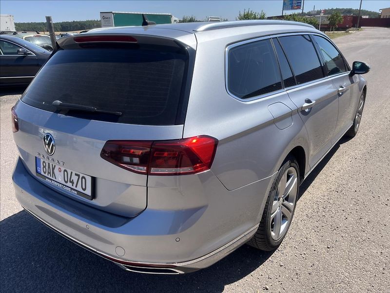 Volkswagen Passat 2,0 TDi 110KW DSG LED ELEGANCE - fotka 6 z 50