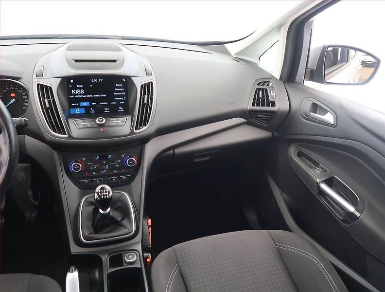 Ford C-MAX (2018) 1.0 EcoBoost, ČR,1.maj - fotka 8 z 19