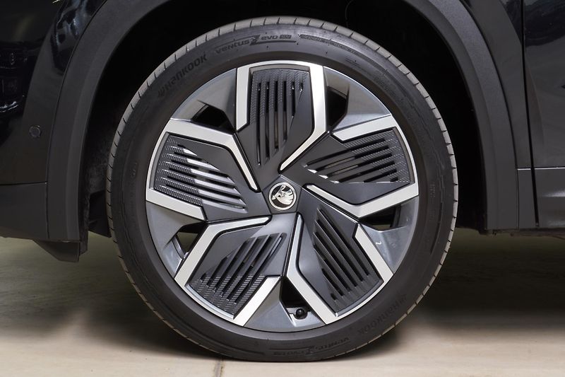 Škoda Kodiaq 2.0TDI Excl.Sel.ČR,1MAJ,7 míst - fotka 14 z 43