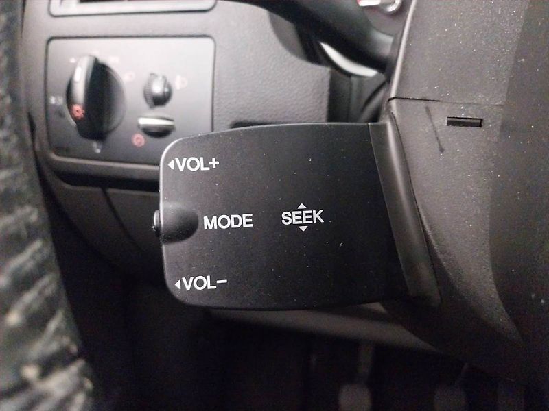 Ford C-MAX (2010) 1.8, Serv.kniha, po STK, Tažné - fotka 17 z 17