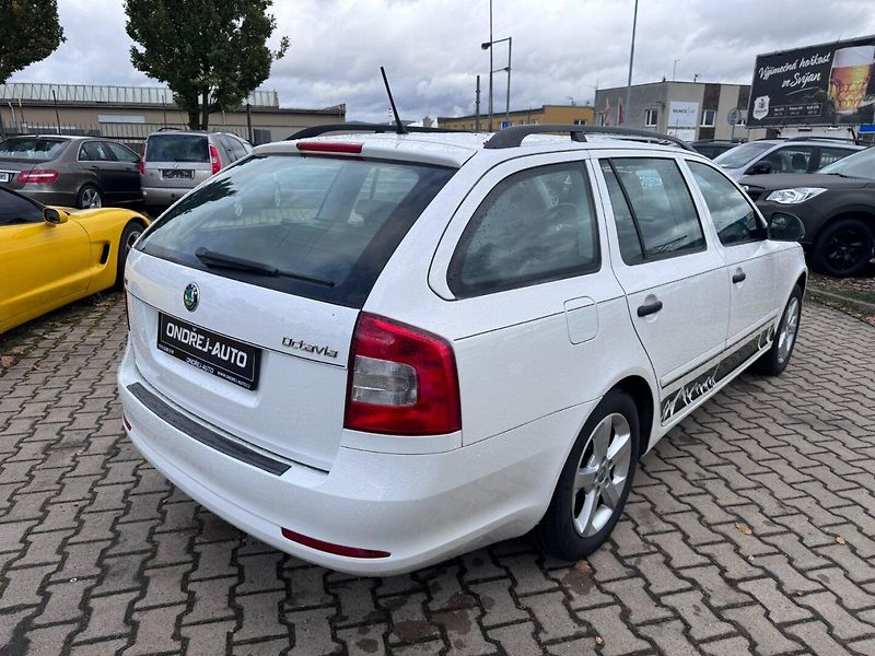Škoda Octavia (2011) 1,6 TDI 77 KW ITÁLIE STK - fotka 6 z 45