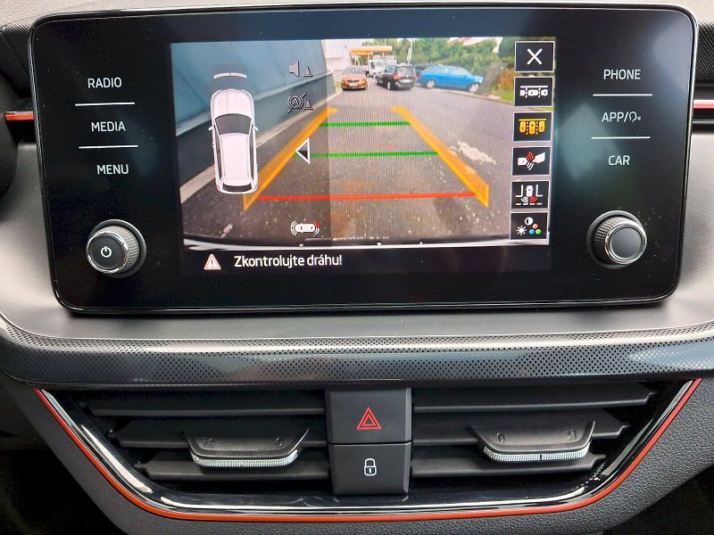Škoda Kamiq (2023) Monte Carlo DSG 1,5TSi 110kW - fotka 8 z 35
