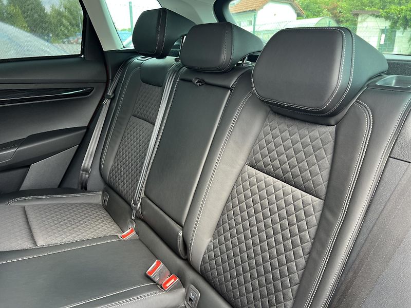 Škoda Karoq Style+ 1.5TSi 110kw PŮVOD ČR - fotka 30 z 46