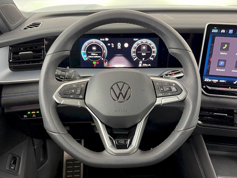 Volkswagen Tayron (2025) R-Line 2.0 TDI 142kW 4Motion D - fotka 9 z 44