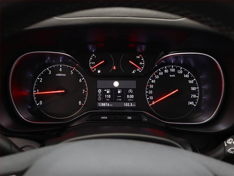 Opel Combo (2022) Maxi Edition 1.5 CDTI, 5Míst - fotka 9 z 19