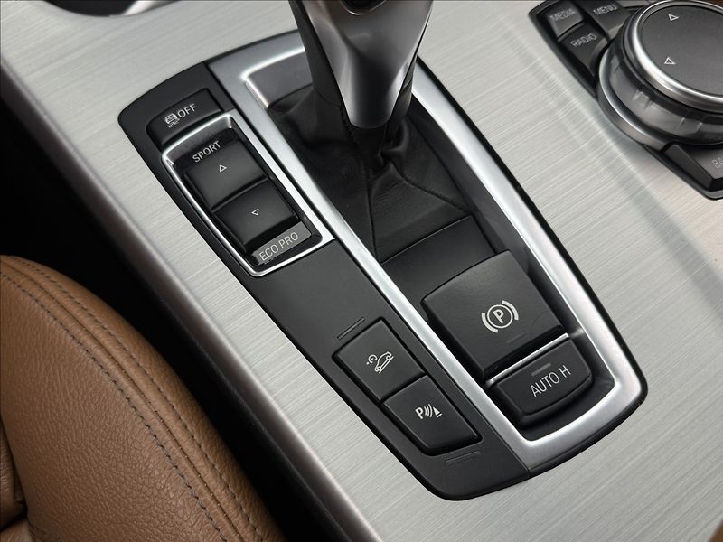 BMW X3 3,0 35d 4X4 M DPH KŮŽE LED ČR - fotka 32 z 49