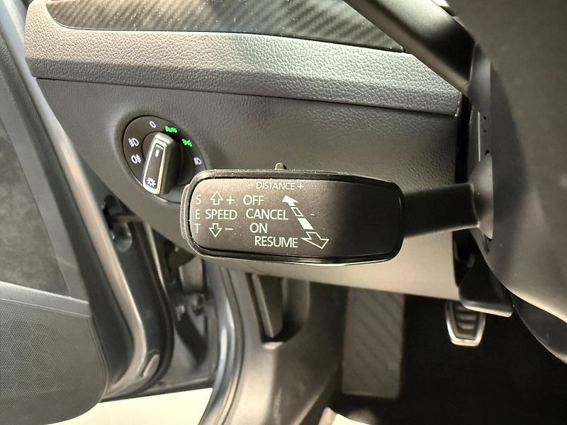 Škoda Superb 2.0 TDI 110kW SportLine - fotka 9 z 15